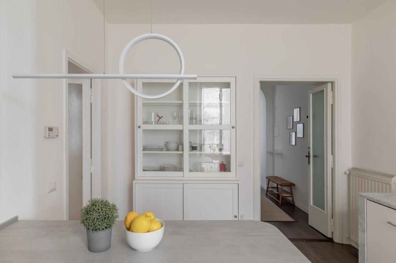 רומא Iflat Monti Charming Apartment מראה חיצוני תמונה